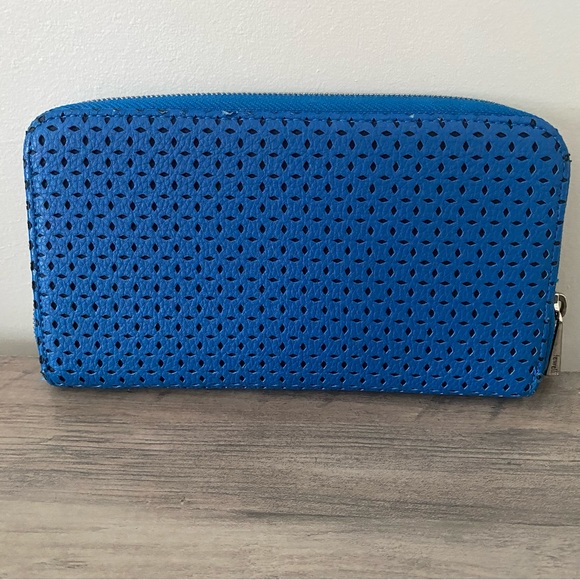 thirty-one Handbags - Wallet Jewell Blue Thirty One All About The Benjamin’s